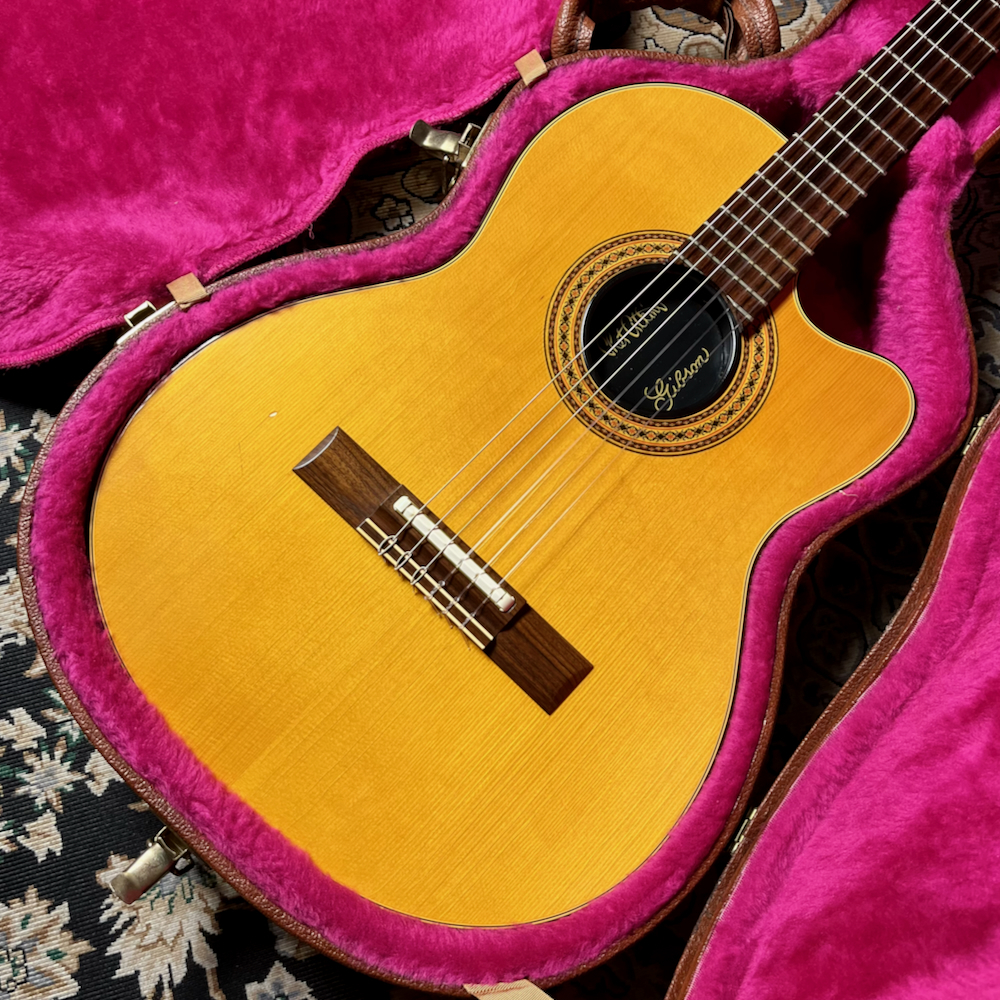 Gibson Chet Atkins CE '90エレガットギター 純正ケース付 Gibson Chet