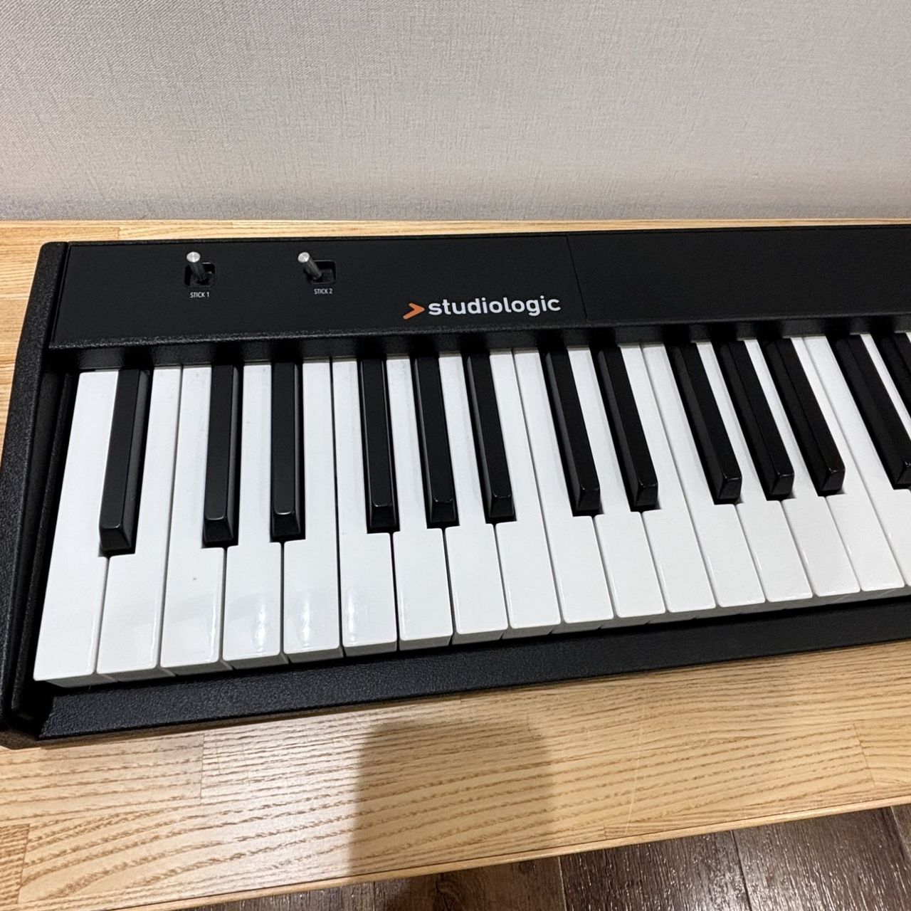 Studiologic Numa Compact 2 専用ケース付き（中古/送料無料