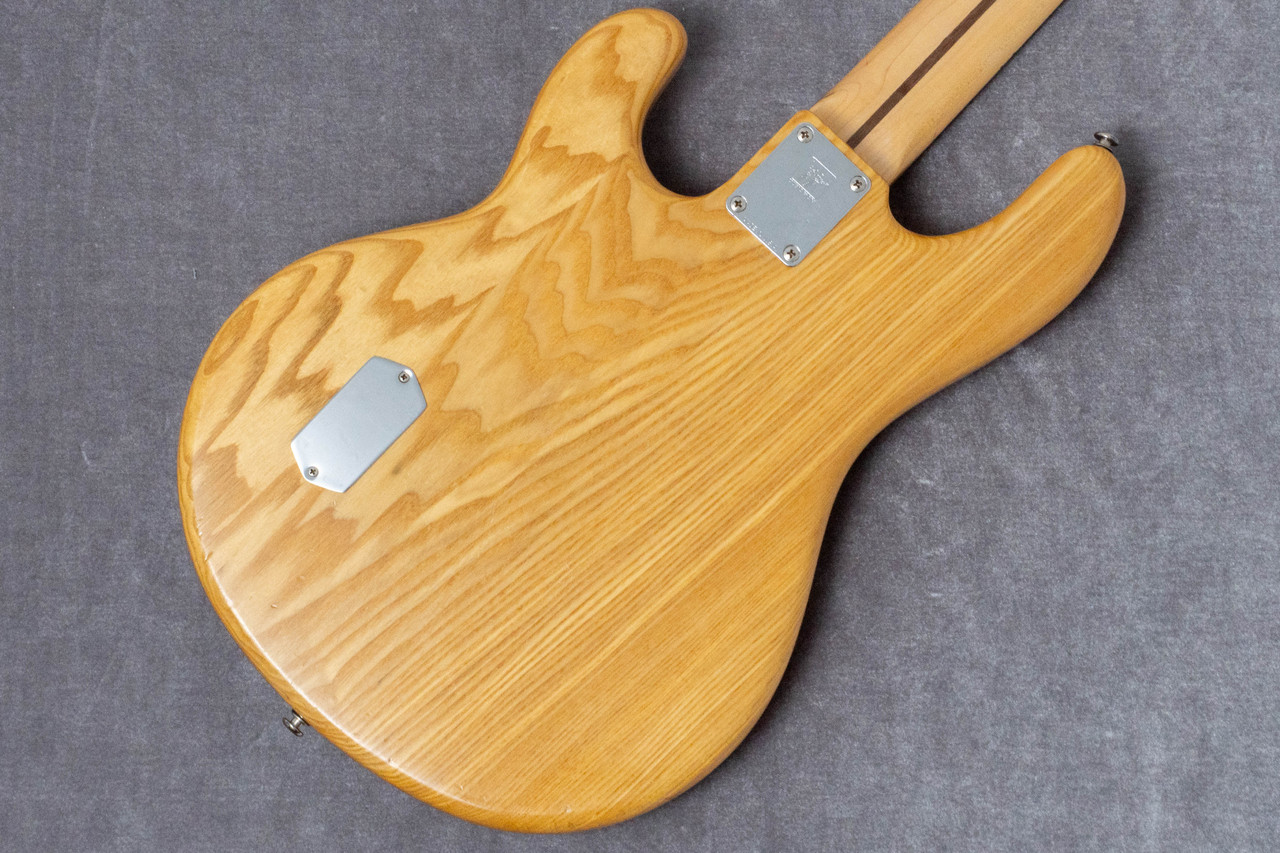 MUSIC MAN Pre Ernie Stingray 1983 4.667kg #B023112【GIB兵庫
