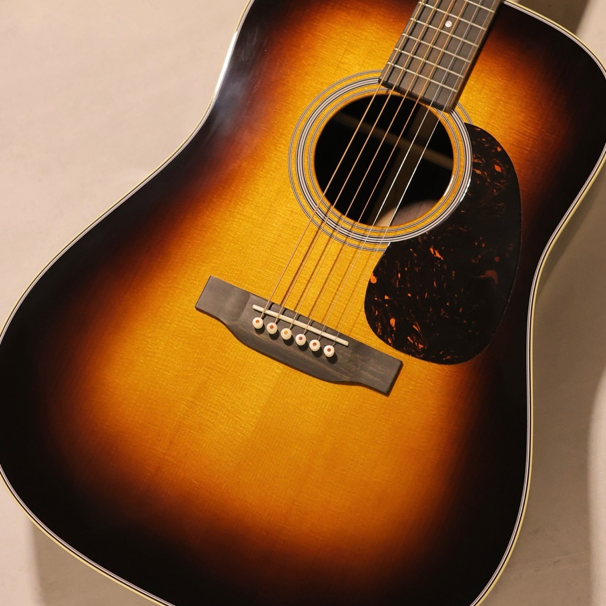 Martin 【特典あり!】D-28 Standard Sunburst #2957849【サンバースト