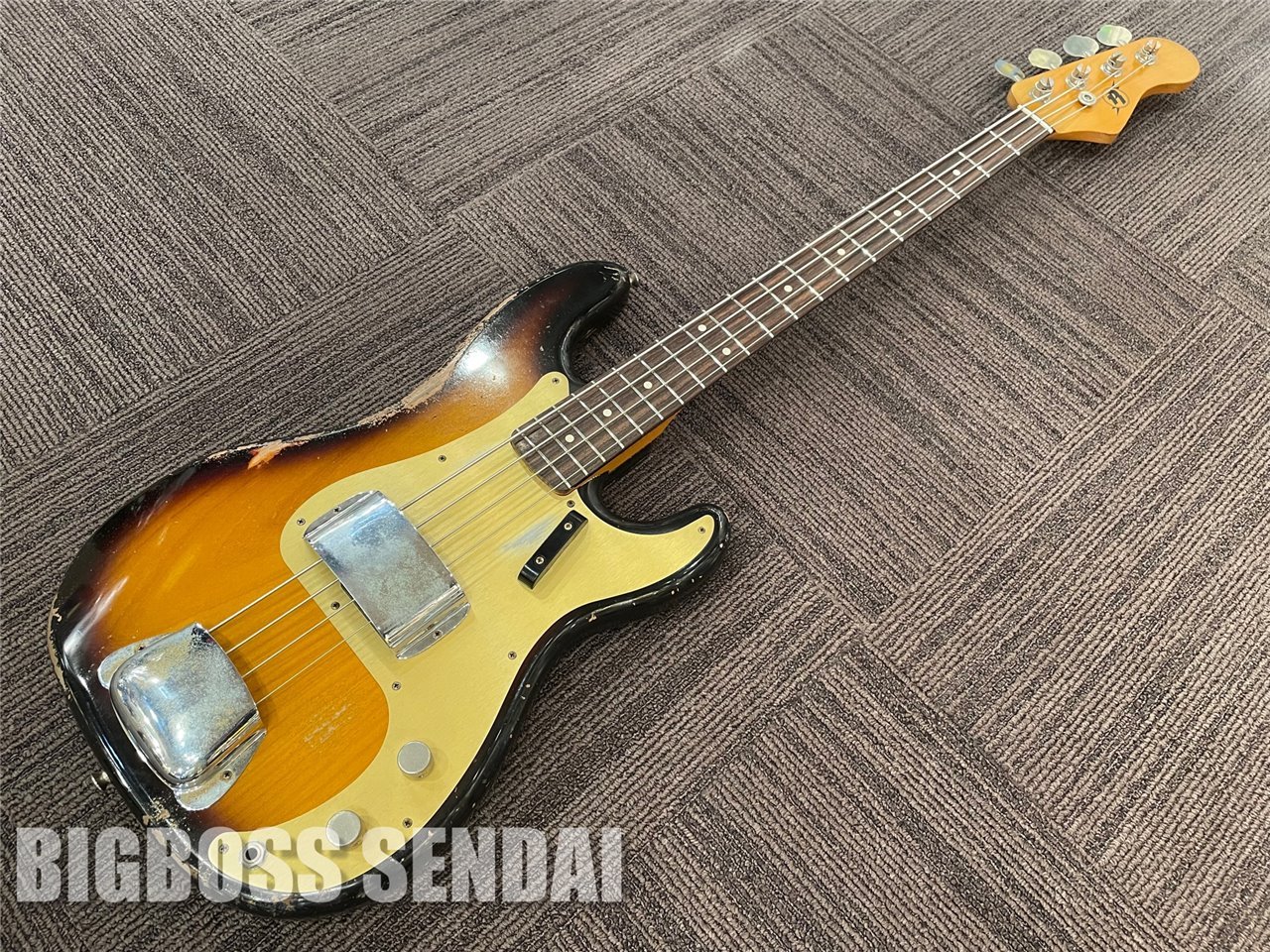 Rock'n Roll Relics Vicious Bass #2 Tone Sunburst / Anodized PG