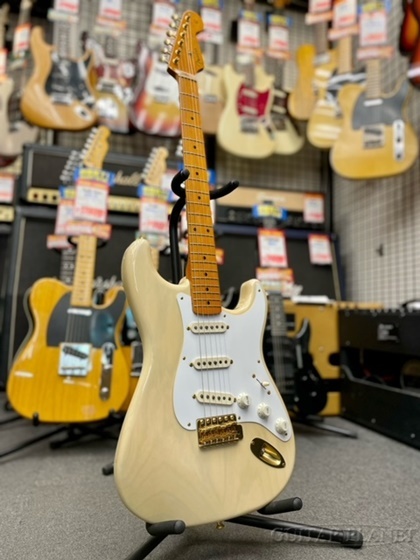 Fender American Vintage '57 Stratocaster 'Mod.' -White Blonde