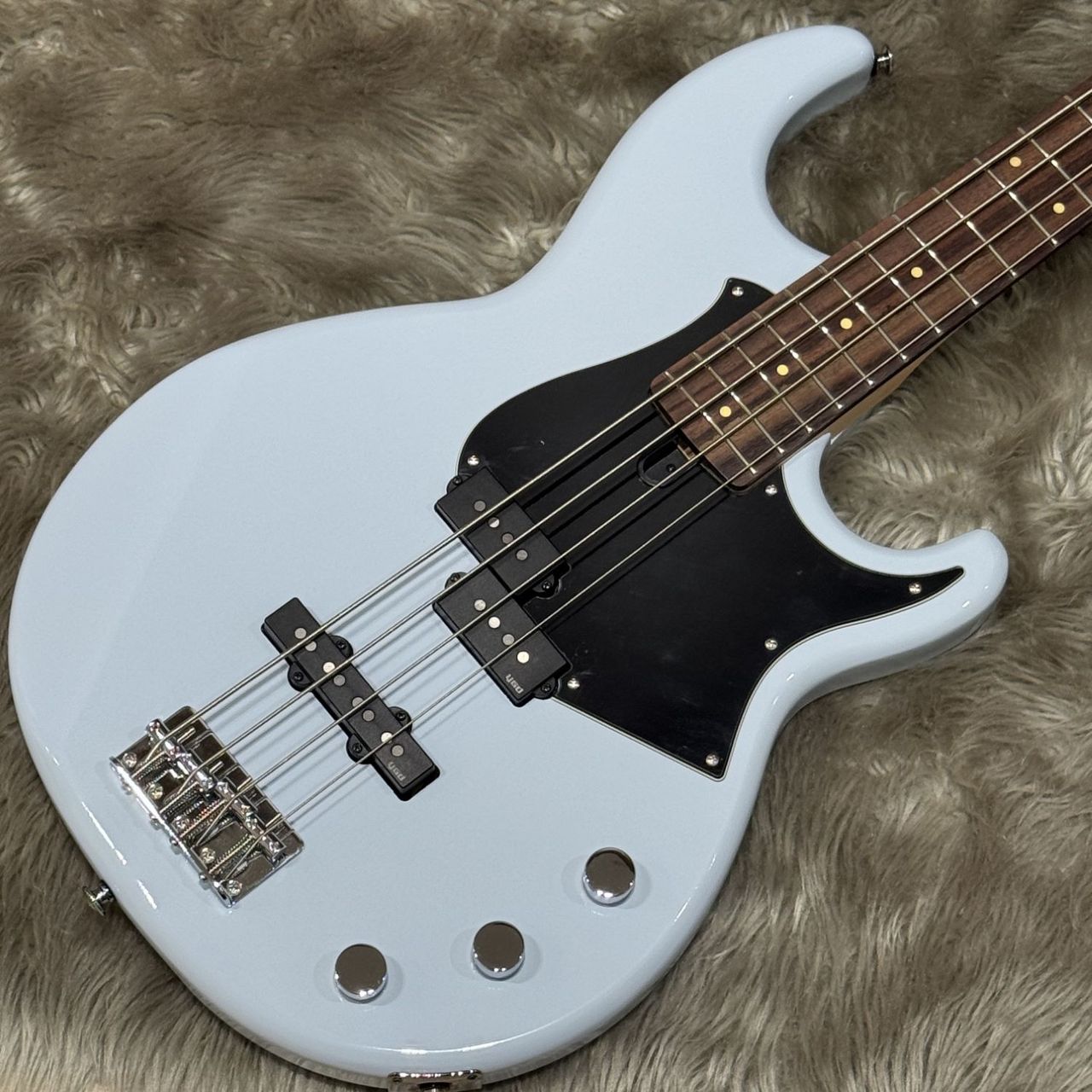 YAMAHA BB434 Ice Blue エレキベースBB400 Series 【現物画像 重量4.20