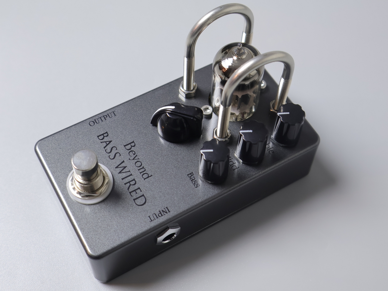 Beyond Beyond Bass Wired 【ベースプリアンプ】【USED】（中古