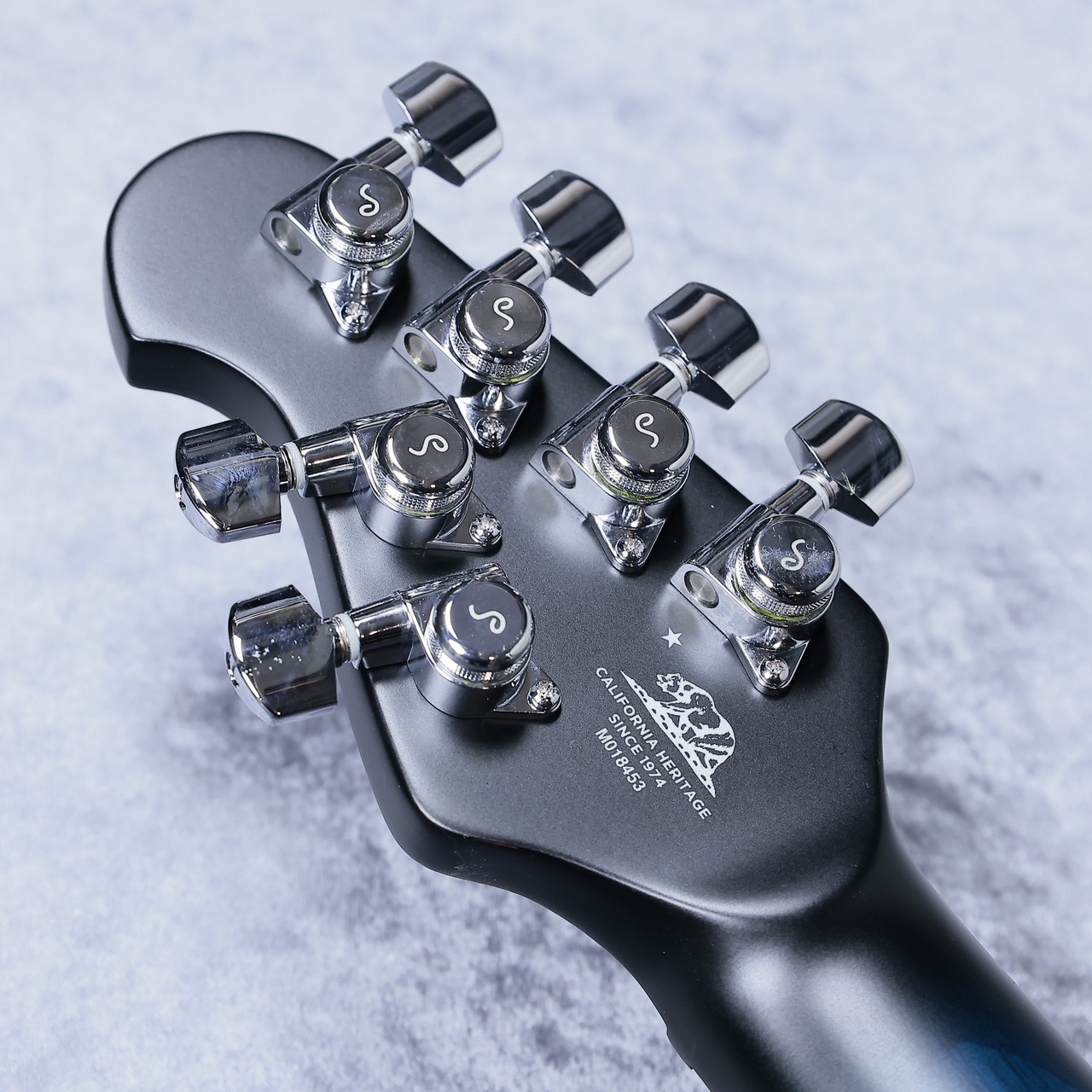 エレキギター⭐︎値下交渉あり MUSIC MAN Majesty 6「Blue Silk」【6弦】 祝!DREAM THEATER結成