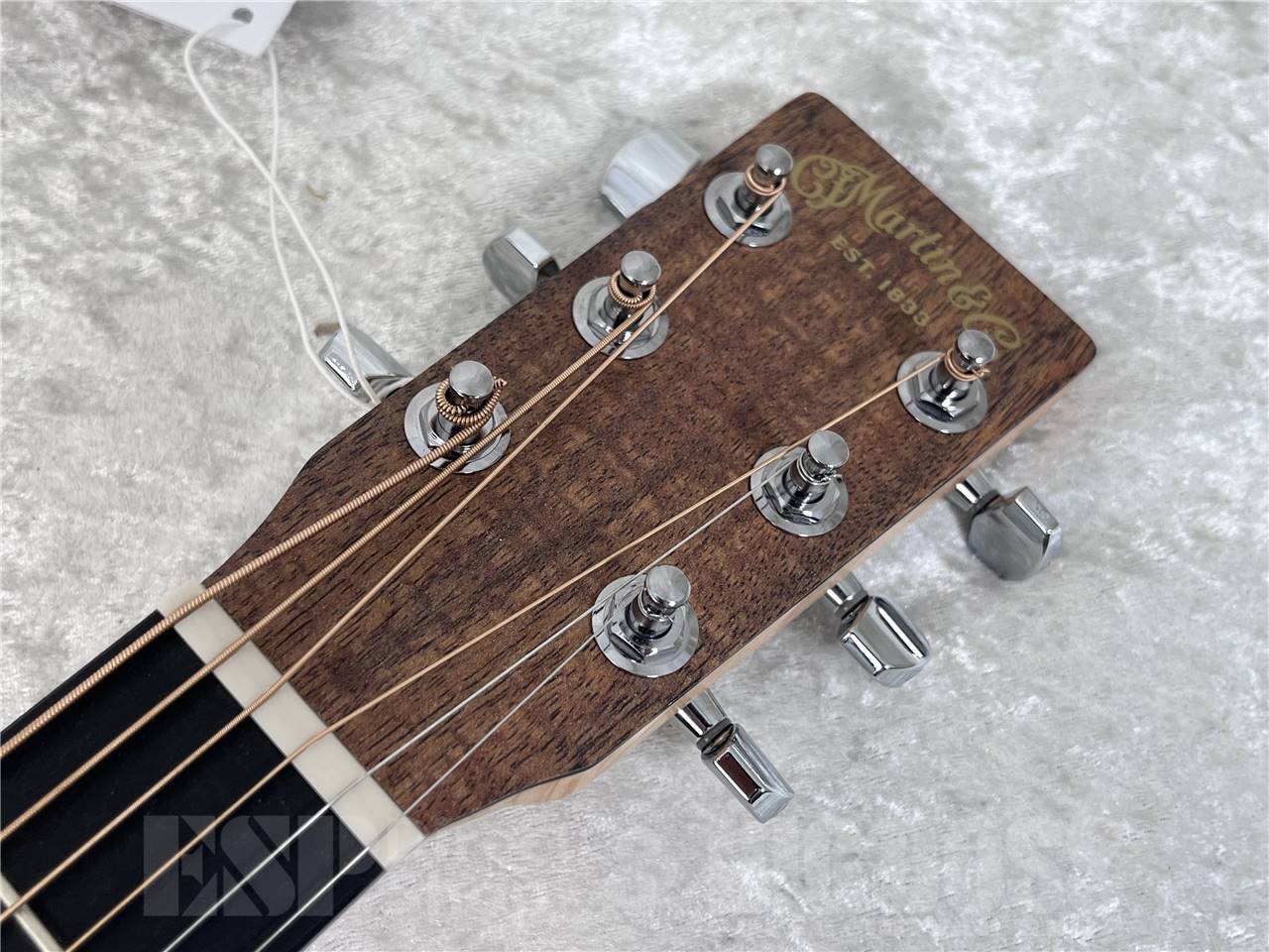 【大幅値下げ】Martin /LXK2 Little Martin 【頼める便】 MARTIN LXK2 Pickguard マイク搭載! コア柄 リトルマーチン