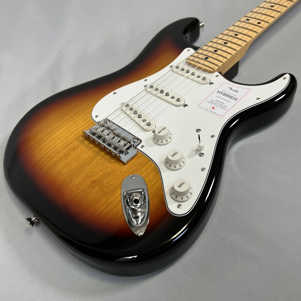 Fender Made in Japan Hybrid II Stratocaster®, Maple Fingerboard, 3