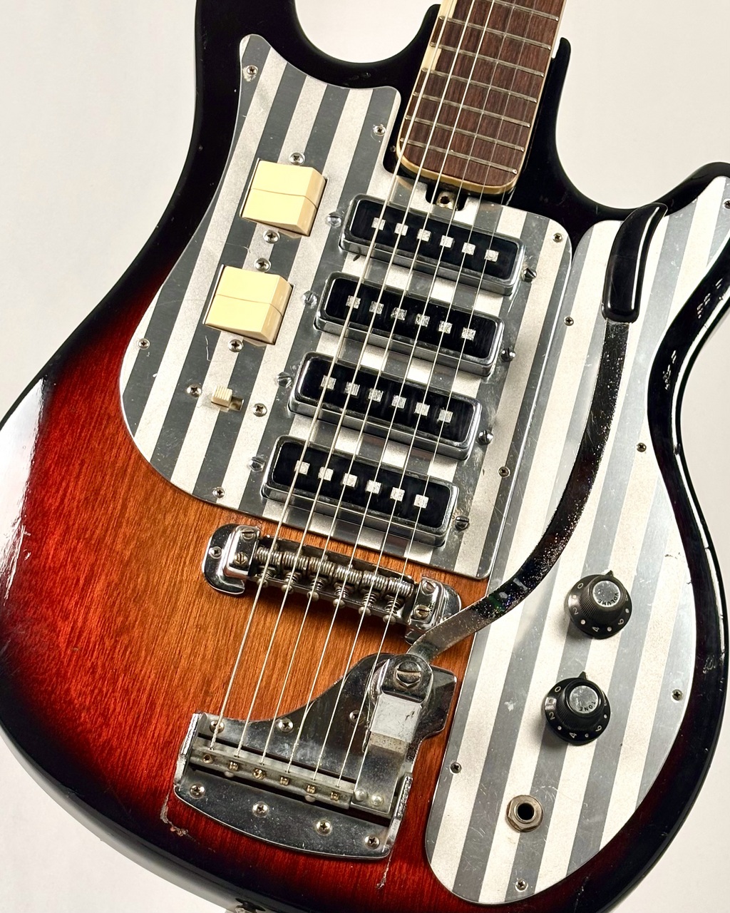 Teisco 【1960年代製】WG-4L -Sunburst-【3.64kg】（ビンテージ