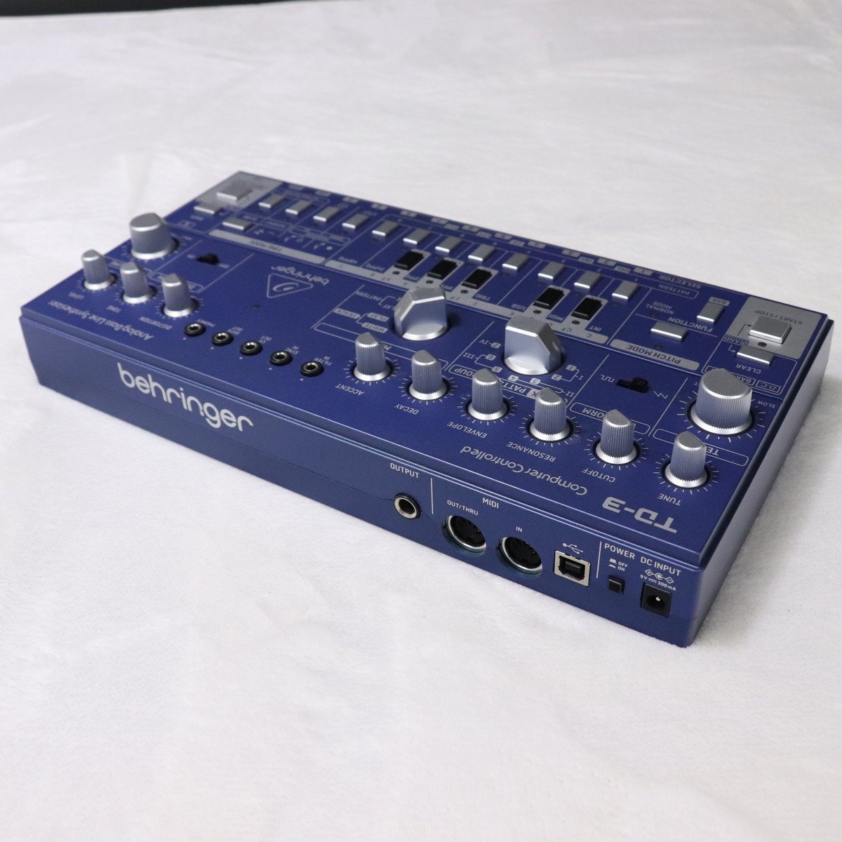 BEHRINGER TD-3 Analog Bass Line Synthesizer 【梅田店】（中古