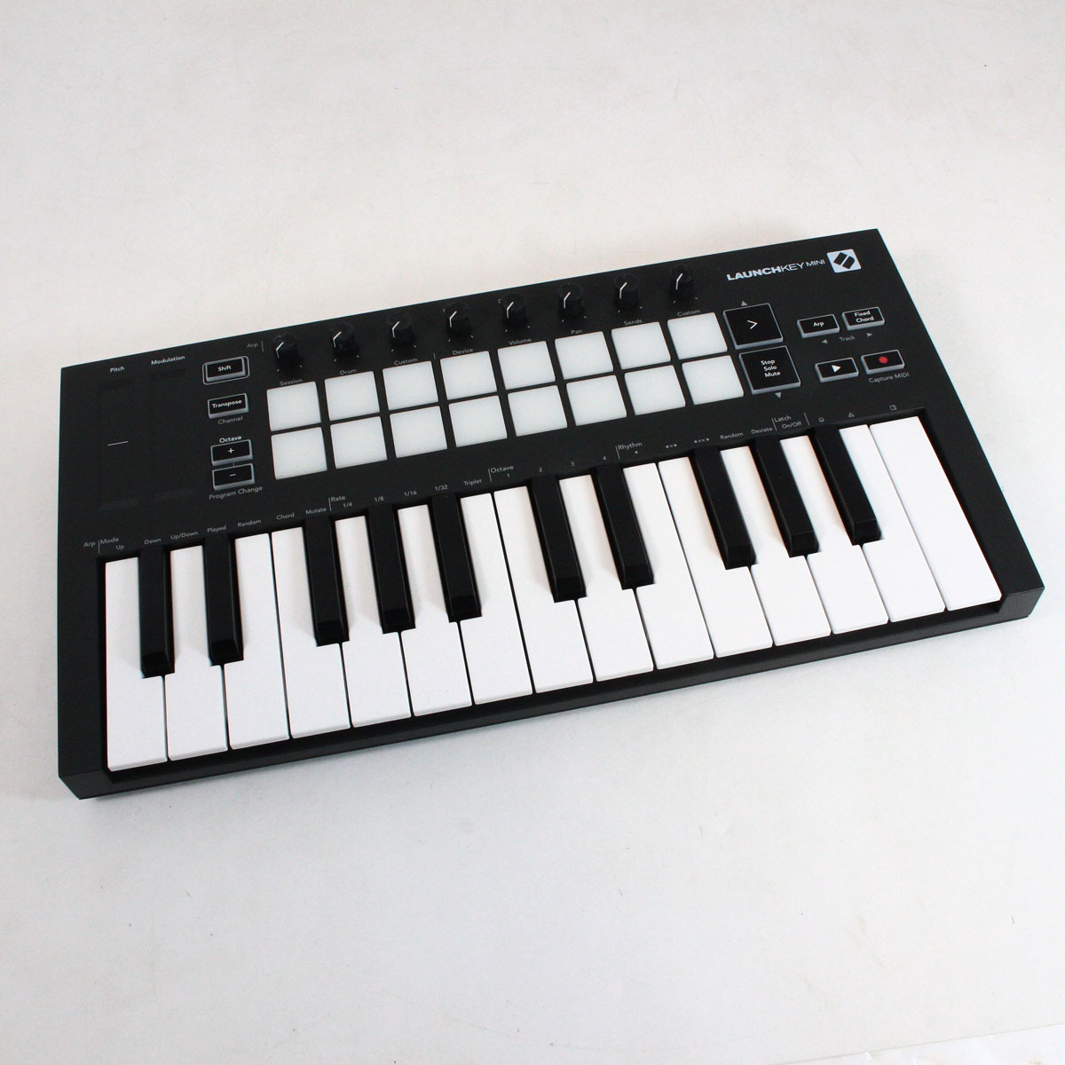 Novation LaunchKey Mini MK3 【渋谷店】（中古）【楽器検索デジマート】