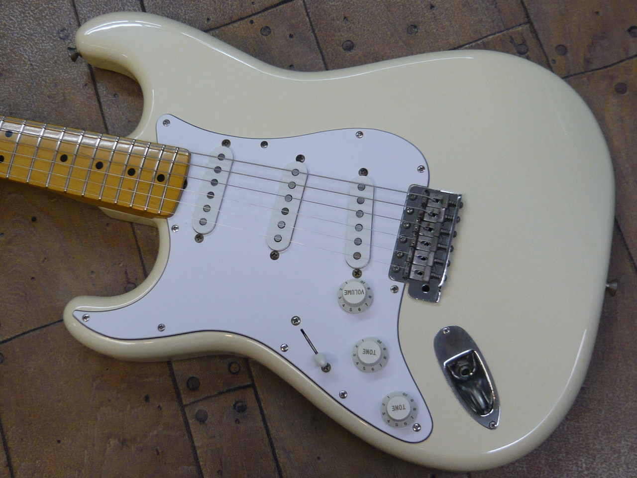 Fender Japan ST67-85L（ビンテージ）【楽器検索デジマート】