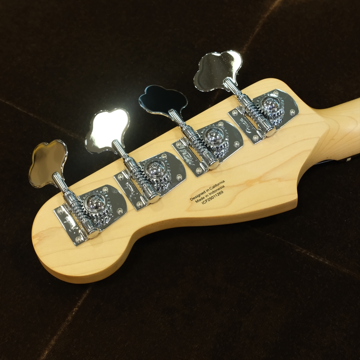Fender Standard Precision Bass / Black（新品/送料無料）【楽器検索