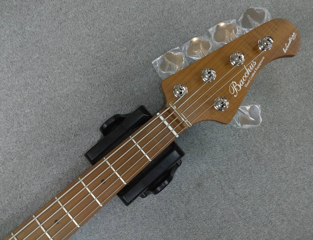 Bacchus GLOBAL Series WL5-ASH/RSM STR (シースルーレッド) ロース