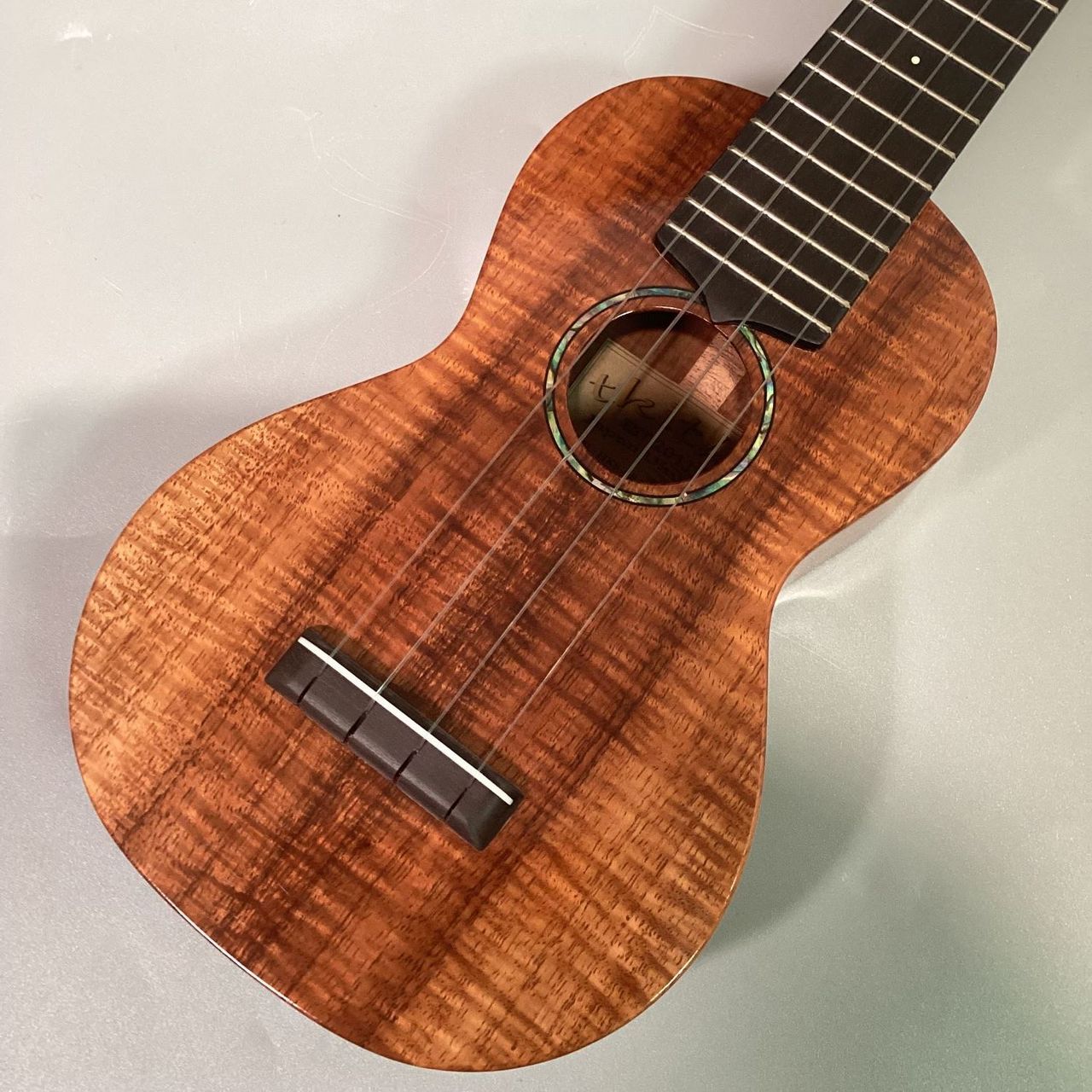 tkitki ukulele HKS-ABALONEC 5A