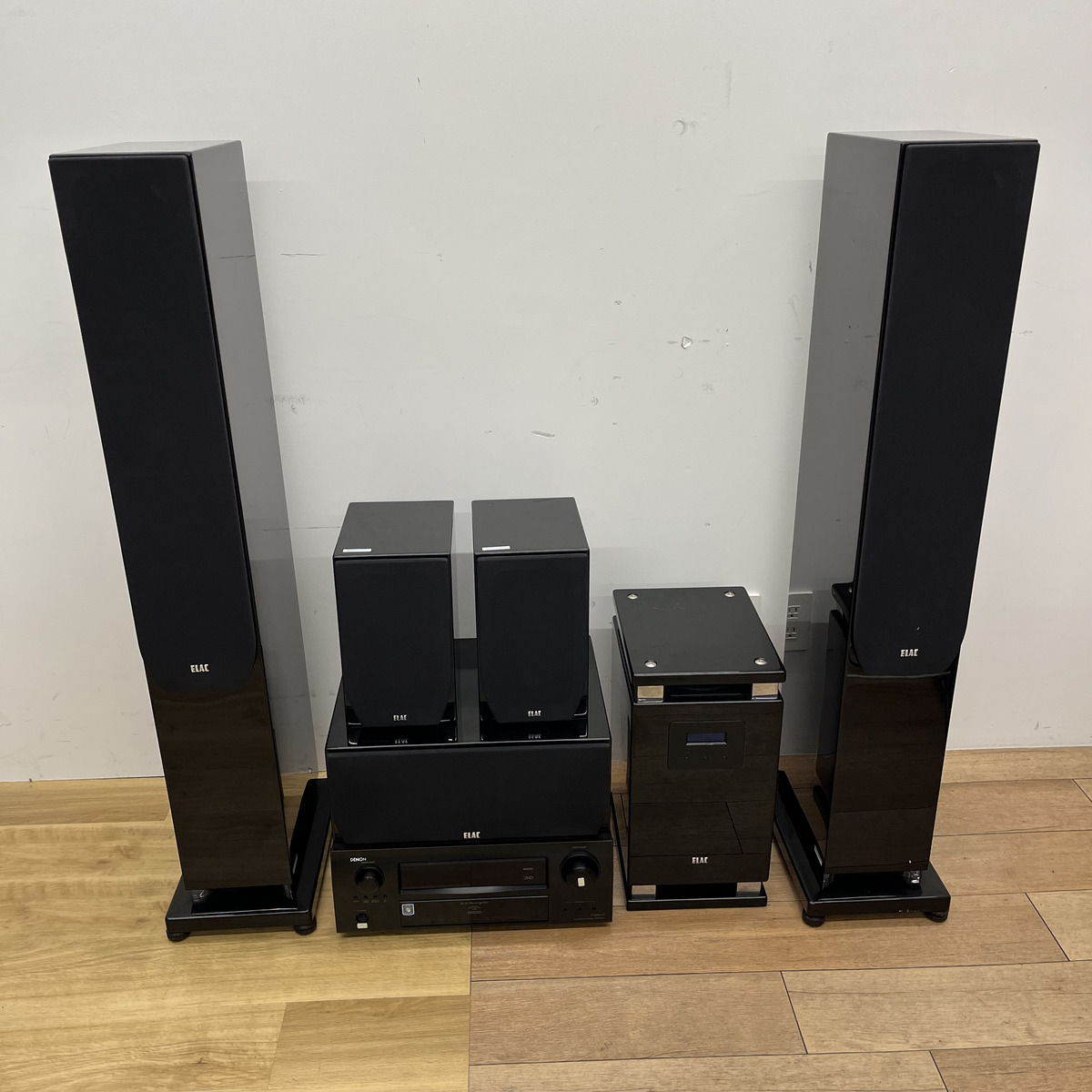 ELAC CINEMA 5.1chスピーカーセット スタンド付 ELAC CINEMA 5.1chスピーカーセット スタンド付 スピーカースタンド