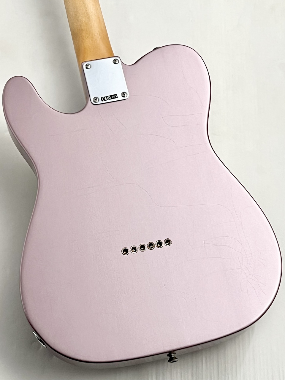 Fender 【オールラッカー塗装】LTD Vintera II Road Worn 60s