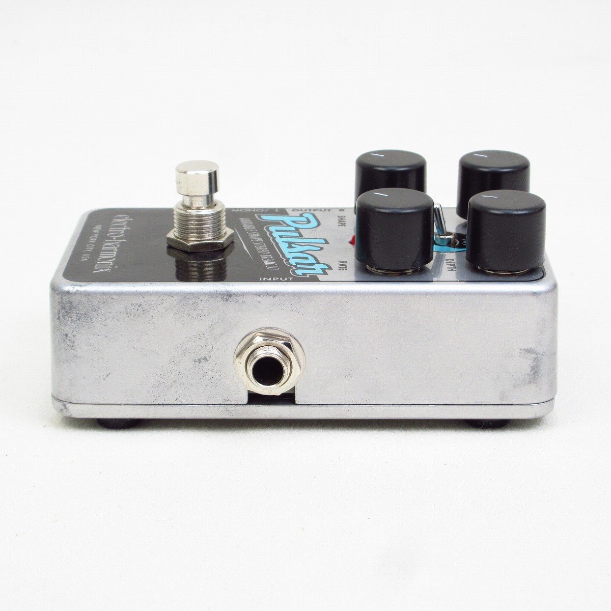 Electro-Harmonix Nano Pulsar Variable Shape Stereo Tremolo
