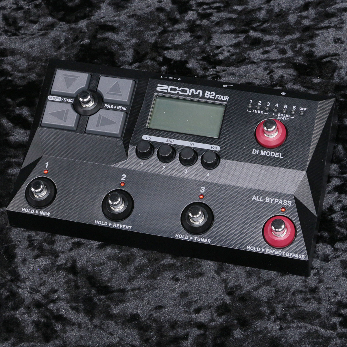 ZOOM B2 Four 【新宿店】（中古）【楽器検索デジマート】