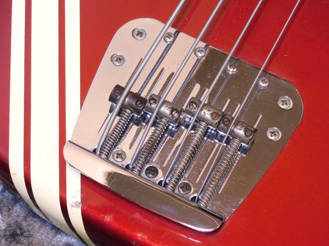 Fender Mustang Bass Competition Red 