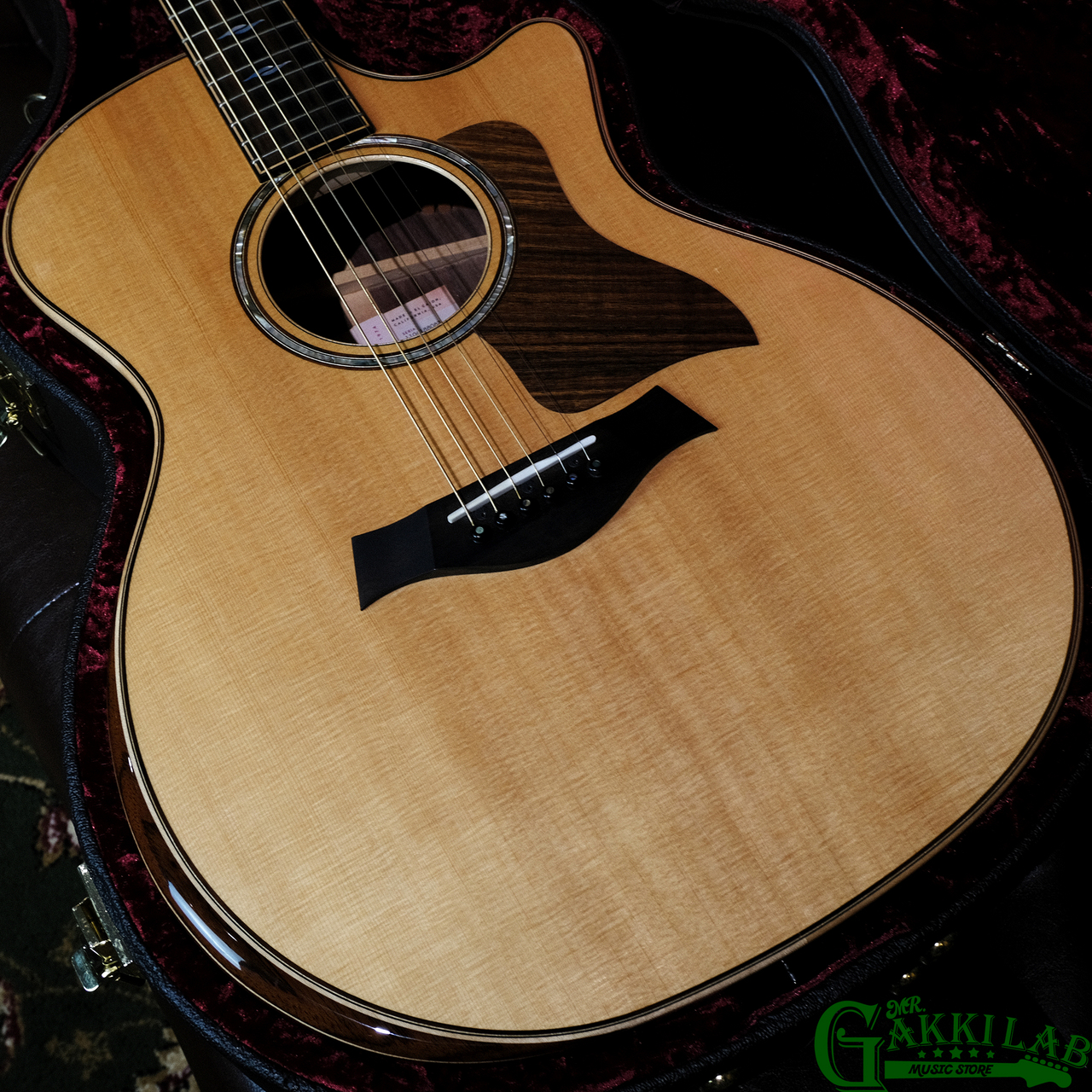 Taylor 814CE DLX V-CLASS オール単板【現物画像】（中古
