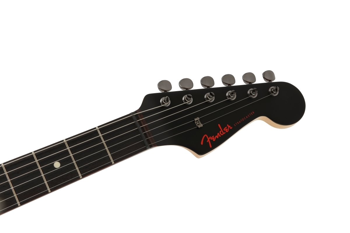 ＃Fender Stratocaster ブラック エレキギター部品欠品あり Amazon | Fender 70th Anniversary Player Stratocaster Nebula