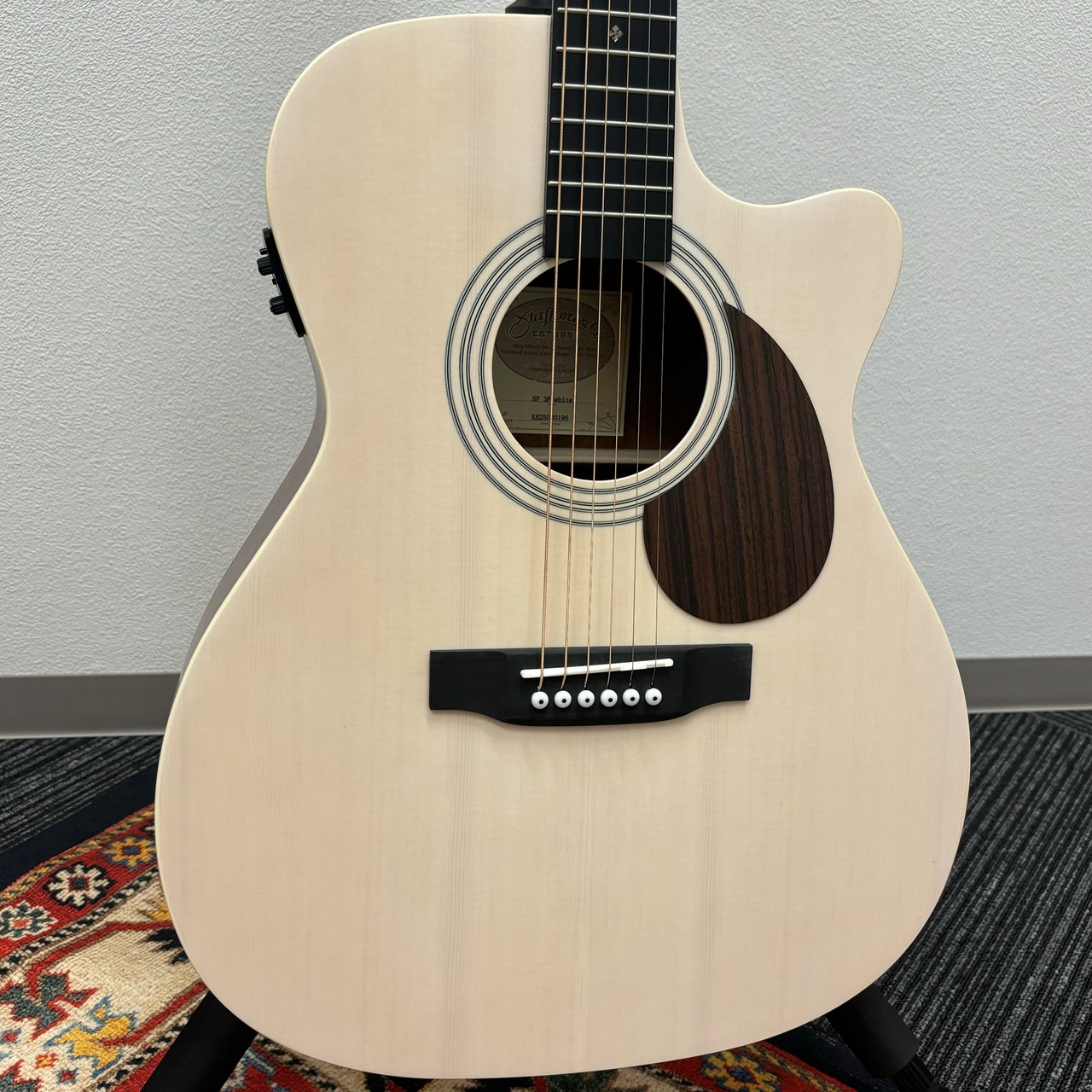 Stafford SF-3F / White Top