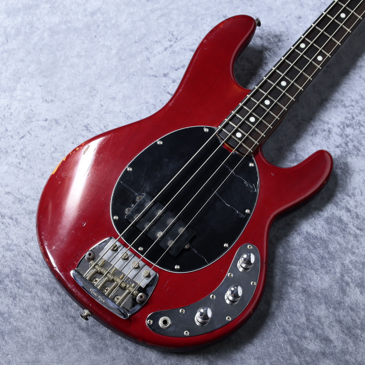 MUSIC MAN Stingray 4 - Translucent Red/R - 【4.14kg】【1988年製】（中古）【楽器検索デジマート】