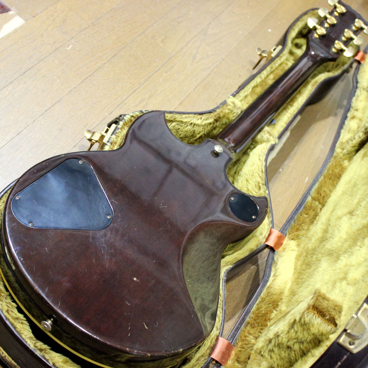 YAMAHA SG1000 Sunburst ヤマハ SG サンバースト 1979年製です