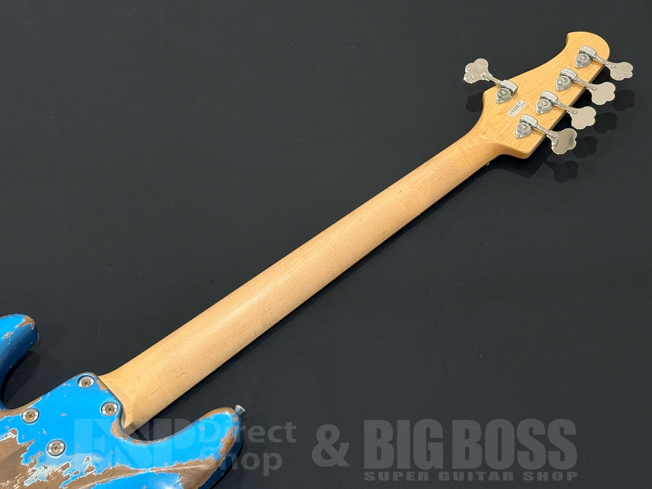 Ltd. 66 Jazz Bass Journeyman Relic - Sherwood Green Metallic