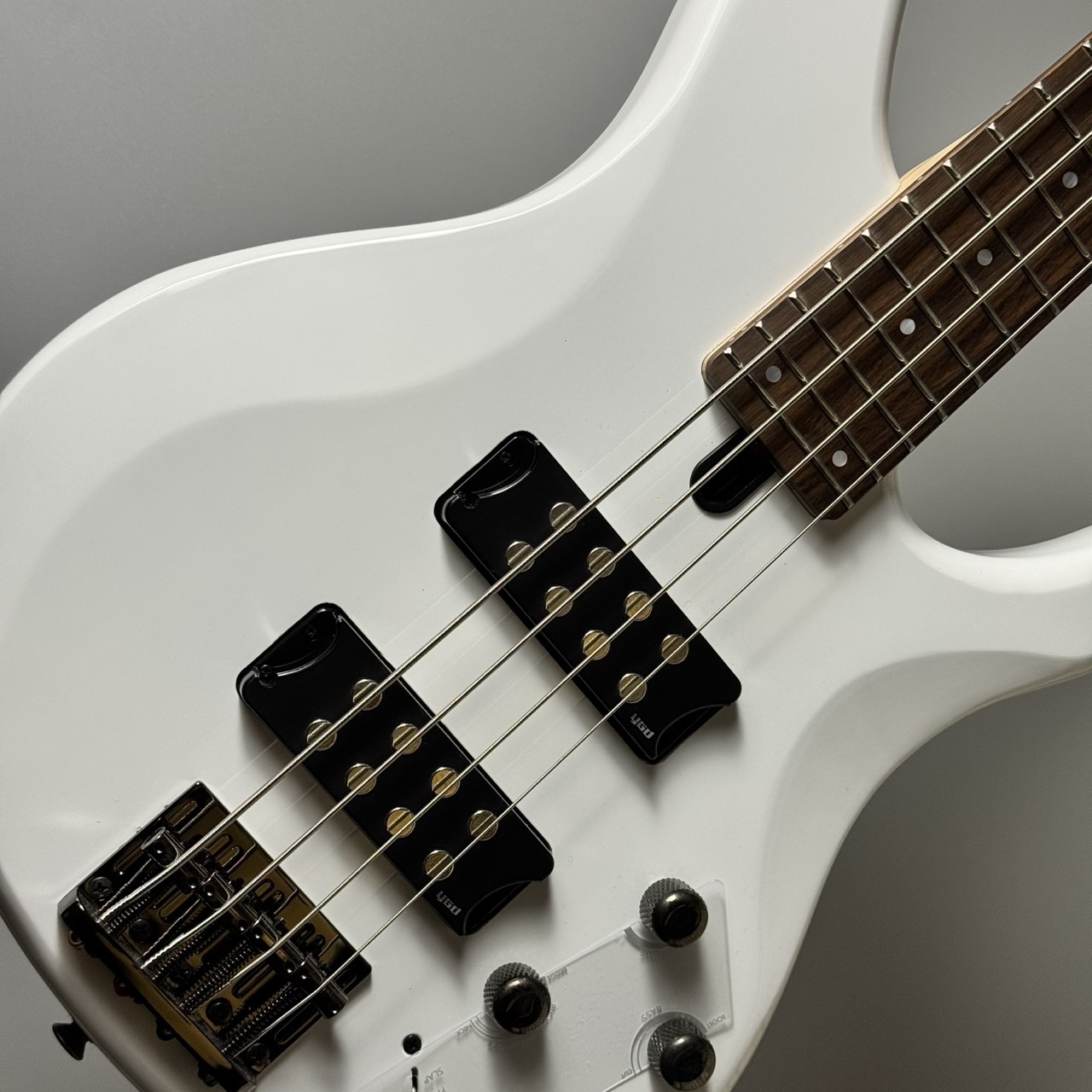 YAMAHA 【現物画像】TRBX304 WH (ホワイト) エレキベースTRBX300