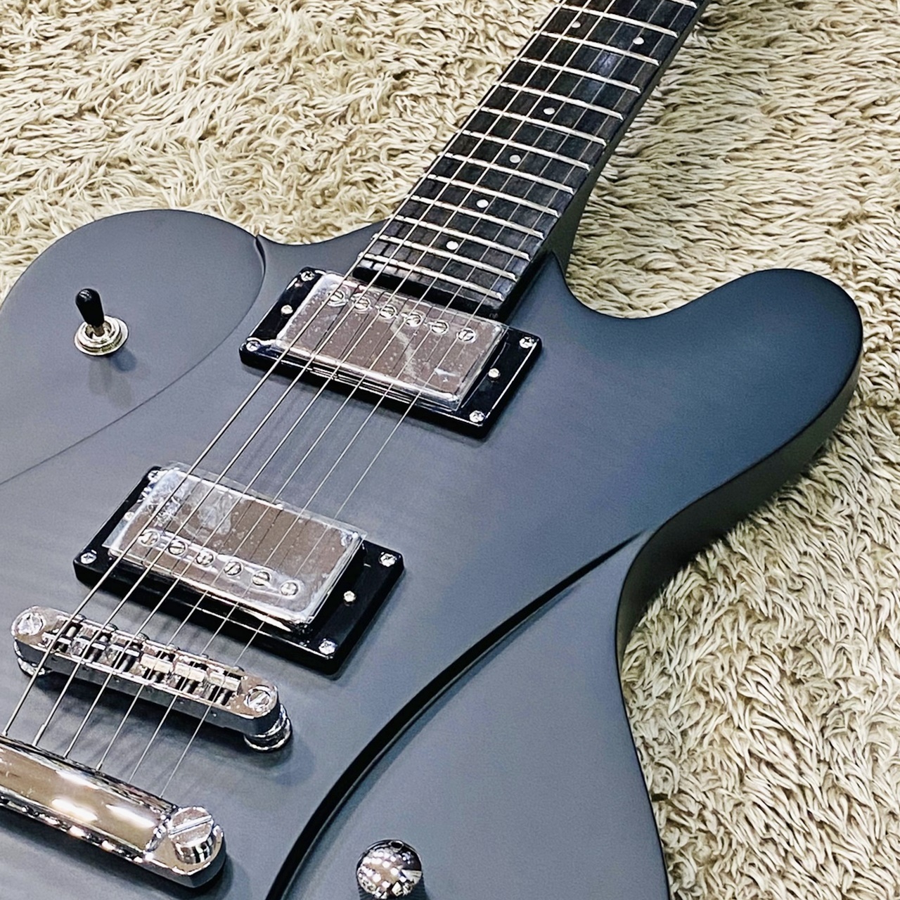 Framus D-Series Idolmaker / Nirvana Black Transparent Satin（新品