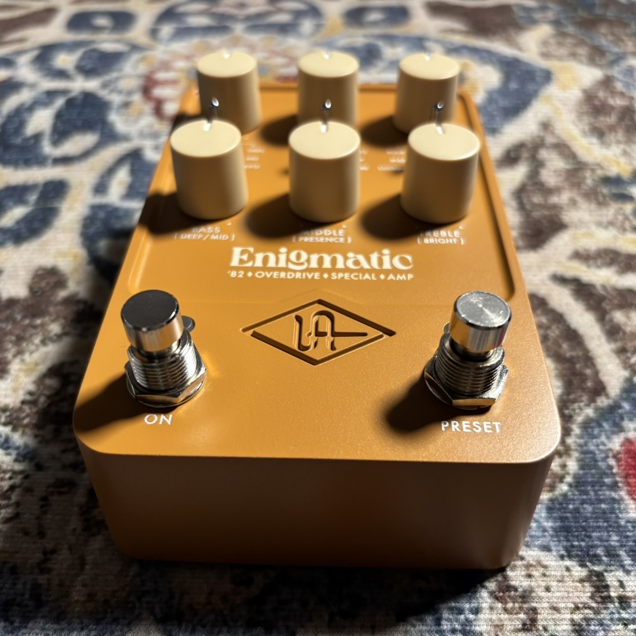 Universal Audio UAFX Enigmatic '82 Overdrive Special Amp Universal Audio UAFX Enigmatic '82 Overdrive Special Amp