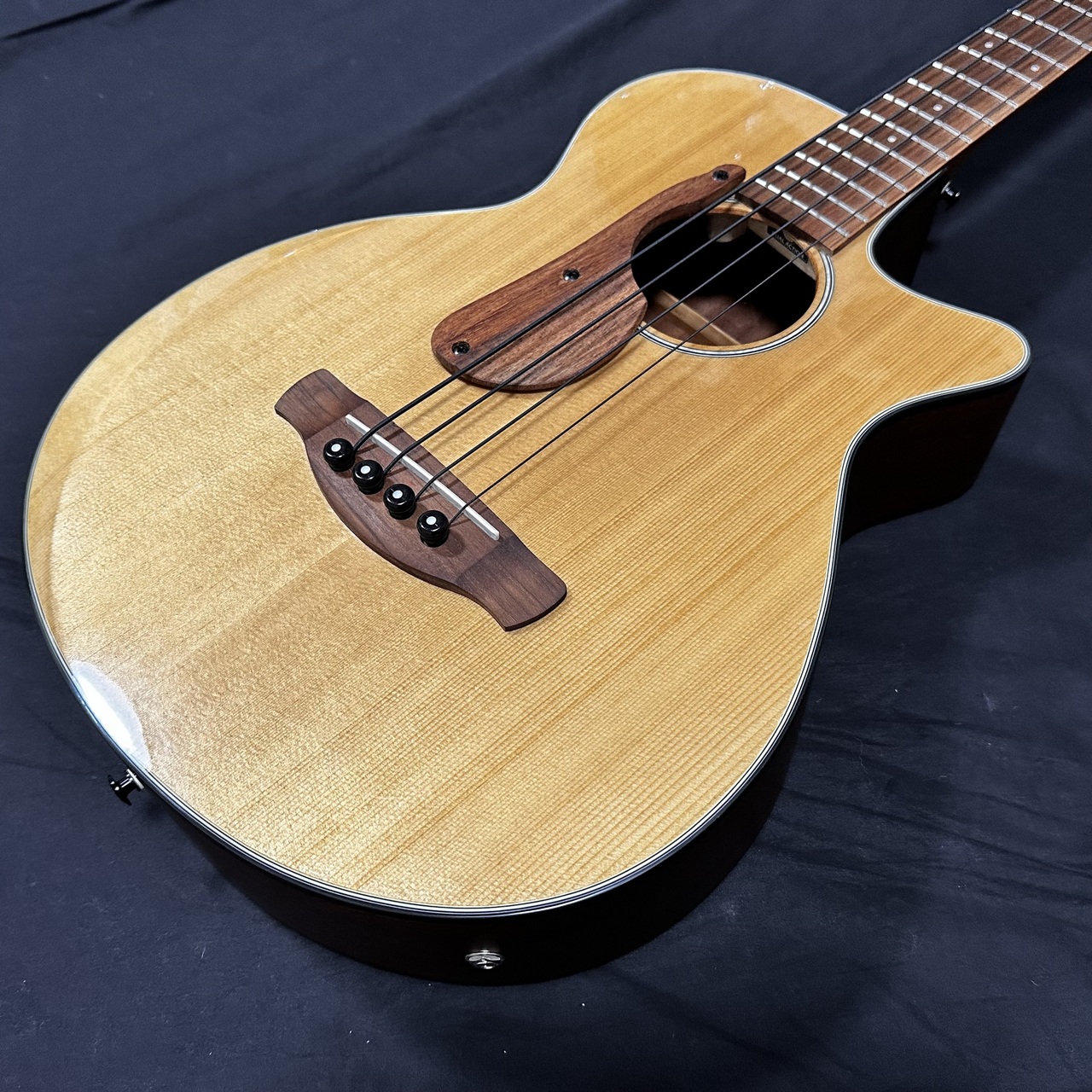 Ibanez AEGB30E-NTG(アイバニーズ エレアコベース)（中古）【楽器検索