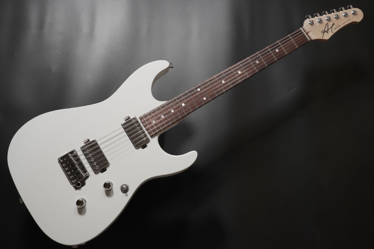 Addictone Arena Rosewood Fingerboard Pearl White（新品/送料