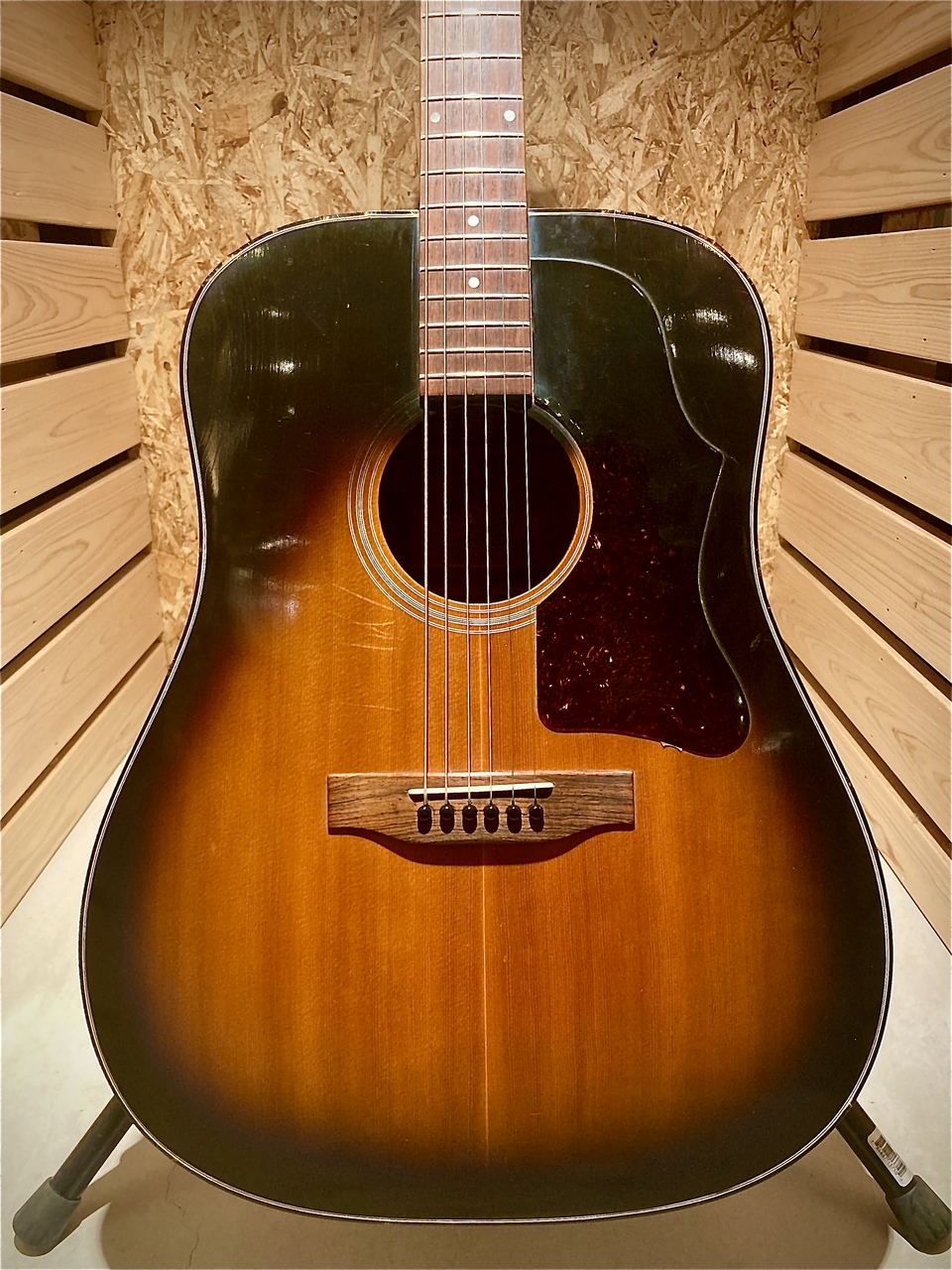 Gibson J-45 Deluxe 70年代初期もの アコースティッ Gibson J-45 Deluxe 70年代初期もの アコースティッ Gibson J-45