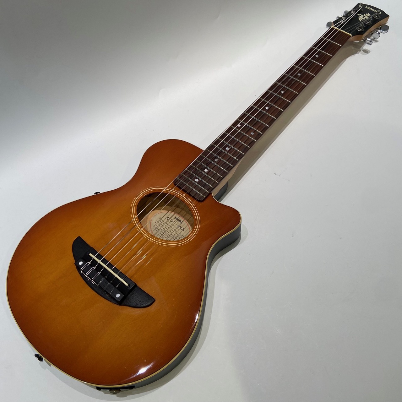 【レア】YAMAHA APXT-1N トラベルギター エレガット ナイロン弦 YAMAHA APXT-1NA ミニエレガット トラベルギター ナイロン弦（中古