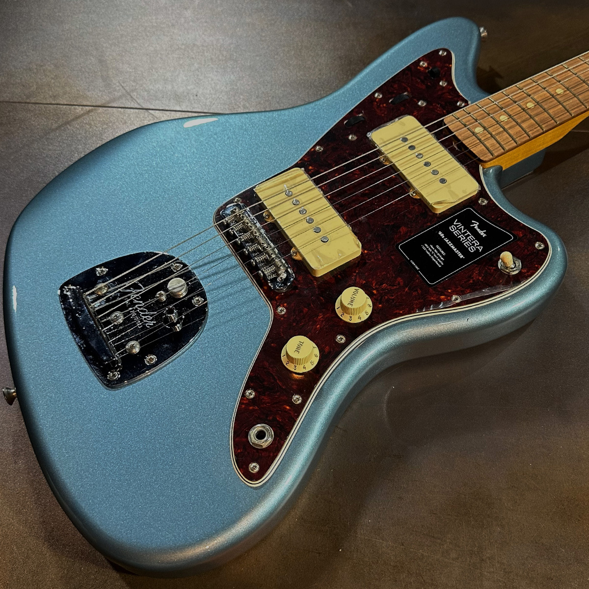 Fender Vintera 60's Jazzmaster Ice Blue Metalic（中古）【楽器検索 