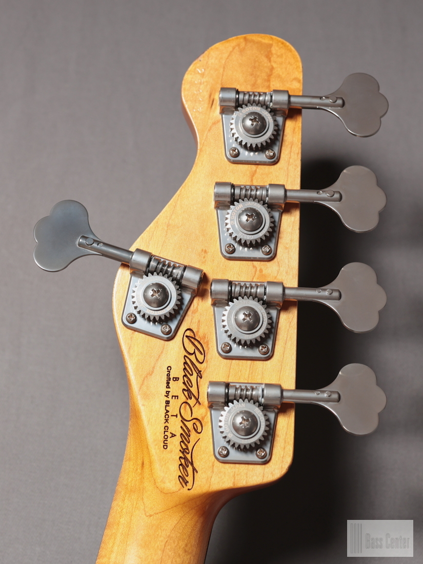 ベース Black Smoker TM BETA-J5 Vintage White Black Smoker TRAD MASTER BETA-J5 -Vintage White / Midium