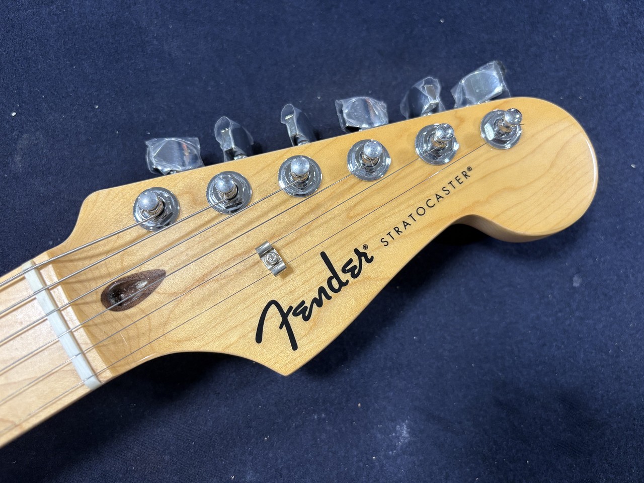 ギター Fender Standard Stratocaster UG White Fender Standard Stratocaster Olympic White エレキギター ストラト