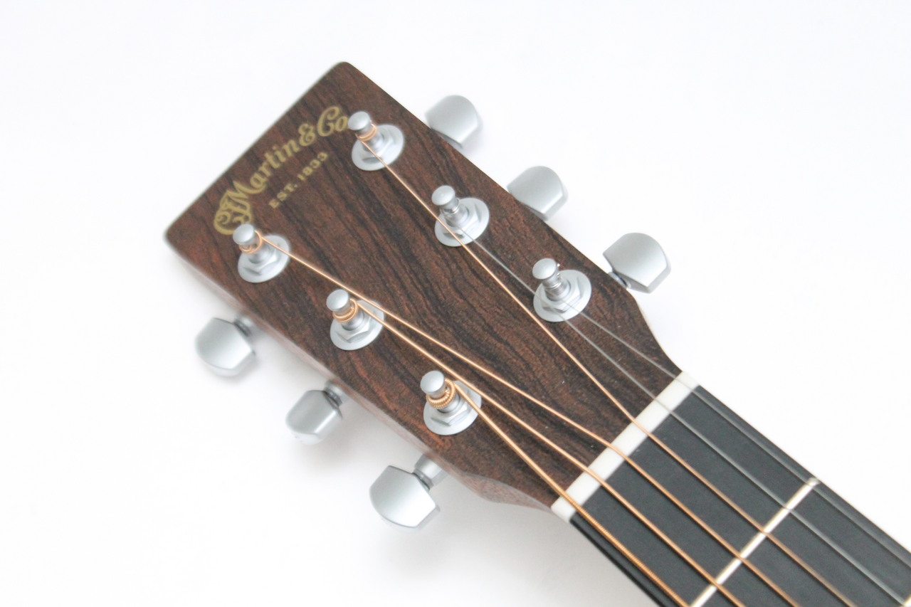 Martin D-JR-E【エレアコ】【オール単板】【Martinグッズプレゼント