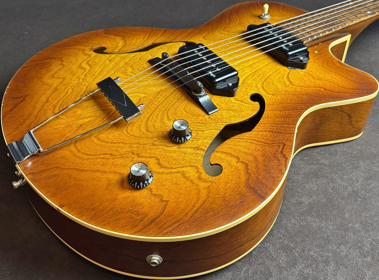Godin 5th Avenue Kingpin II P90 Cognac Burst（中古）【楽器