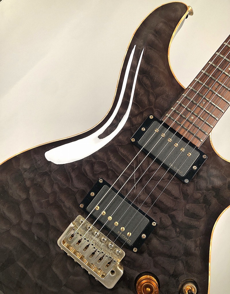DEAN Hardtail Pro Tremolo Quilt Maple Top -Trans Black-【USED