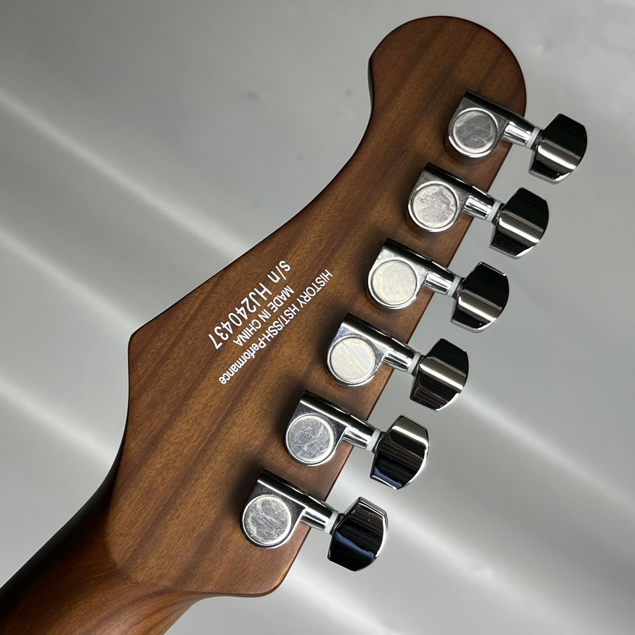 HISTORY HST/SSH-Performance Vintage White エレキギター