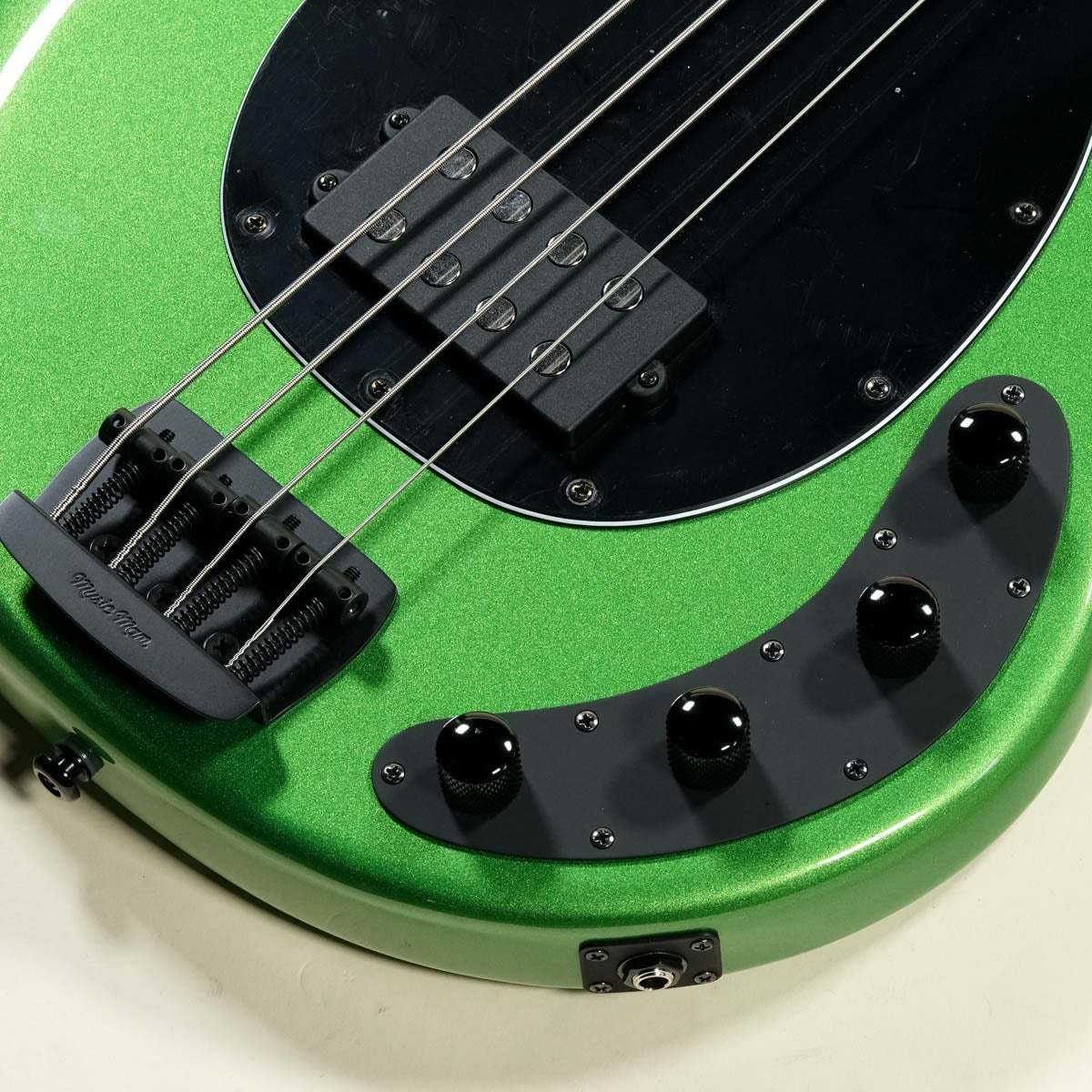 ザ*キ様 MUSIC MAN StingRay エレキベース MUSIC MAN StingRay 4 Special Ebony Fingerboard Kiwi Green【渋谷店