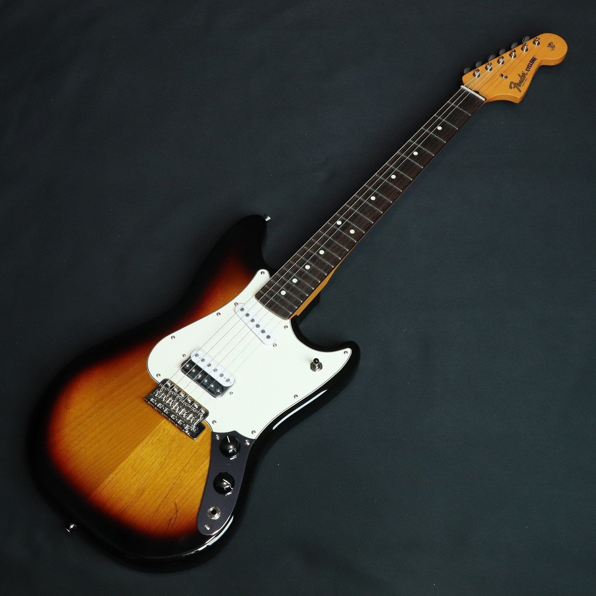 Fender Made in Japan Limited Cyclone Rosewood Fingerboard 3-Color Sunburst  [2024年限定モデル]【横浜店】（新品/送料無料）【楽器検索デジマート】