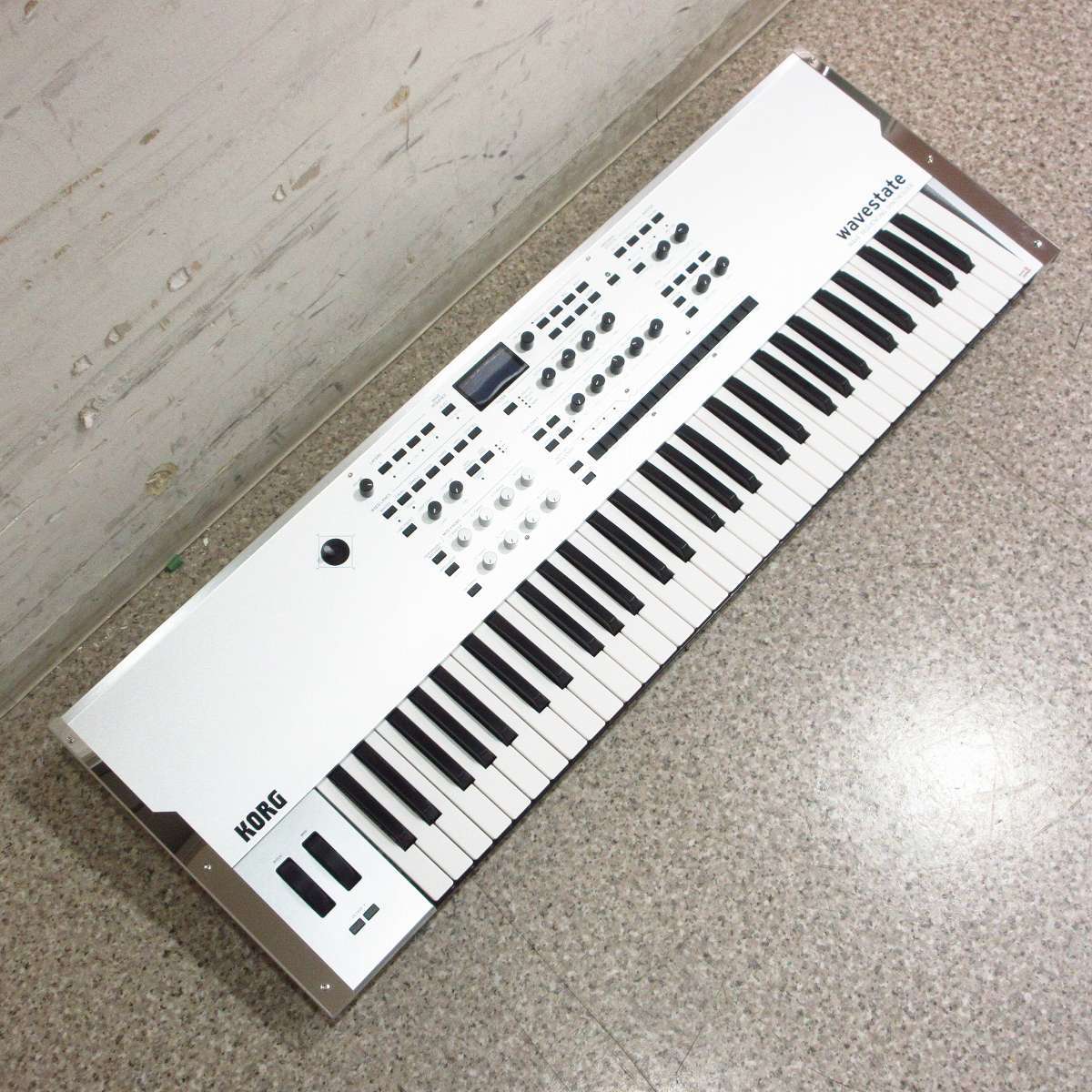 KORG wavestate SE Platinum　"特別限定バージョン"【横浜店】