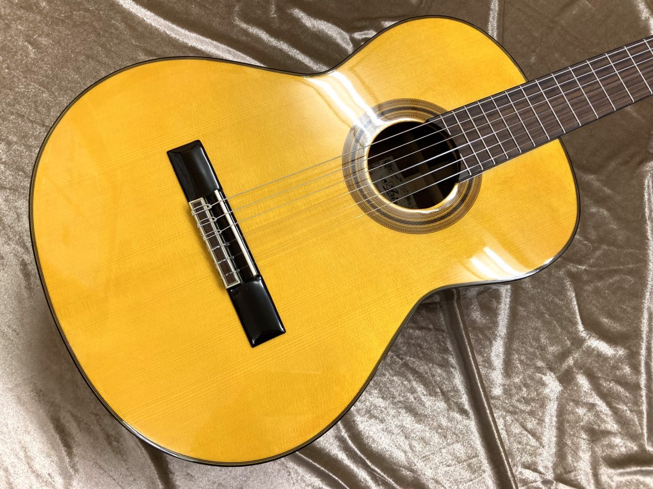 ARIA A-30S クラシックギター クリップチューナーu0026ギグバッグ付き!（新品）【楽器検索デジマート】