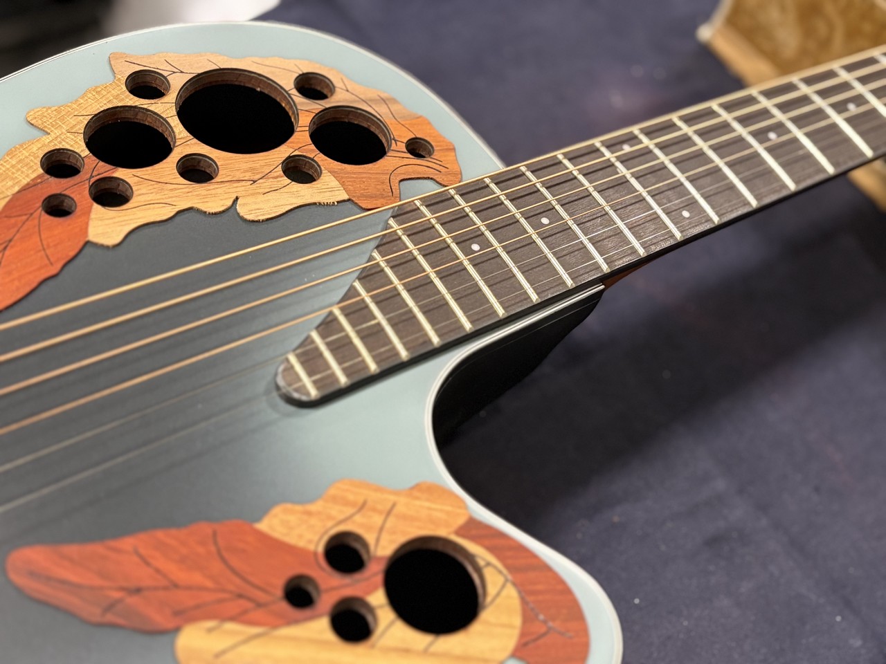 Ovation CE44-RBB-G【送料無料/即納可能】（新品/送料無料）【楽器検索