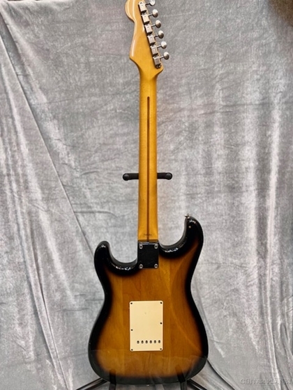 Fender Japan ST57-70TX -2T (2 Tone Sunburst)- 1999-2002年製