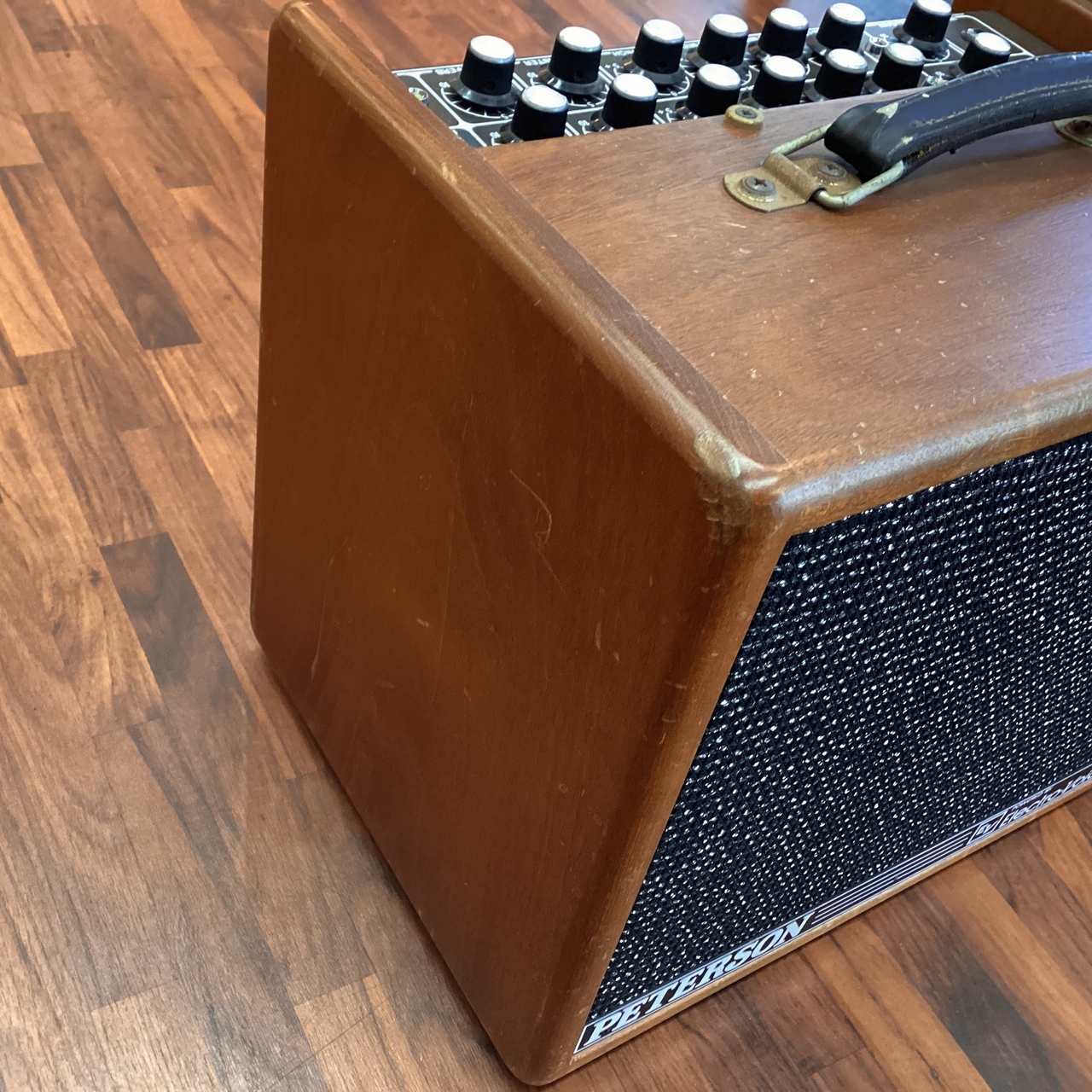 PETERSON P-100G (ピーターソン コンボアンプ)（中古）【楽器